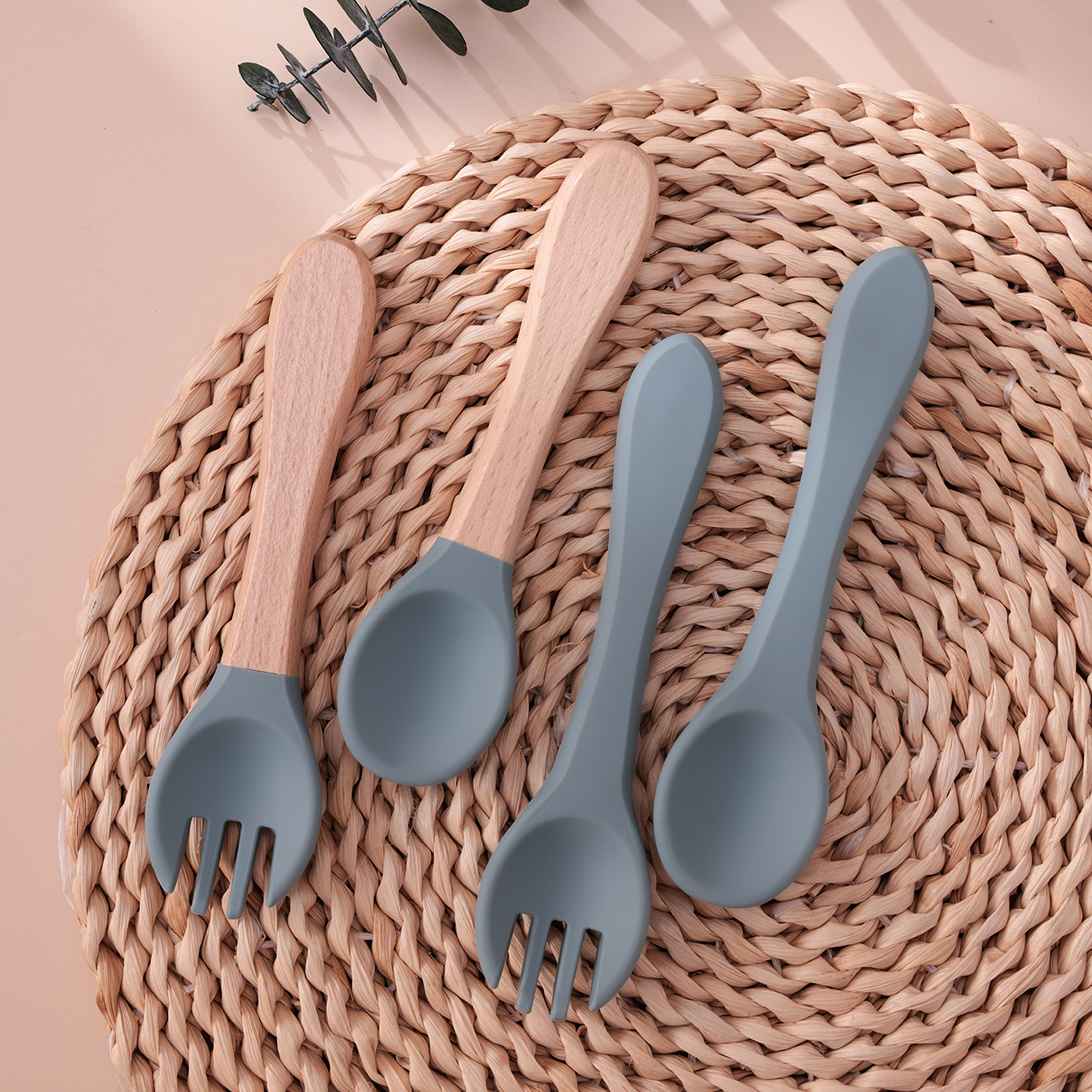 Color Kids 4PCS Silicone Baby  - Baby Food Utensils recensione e prezzo