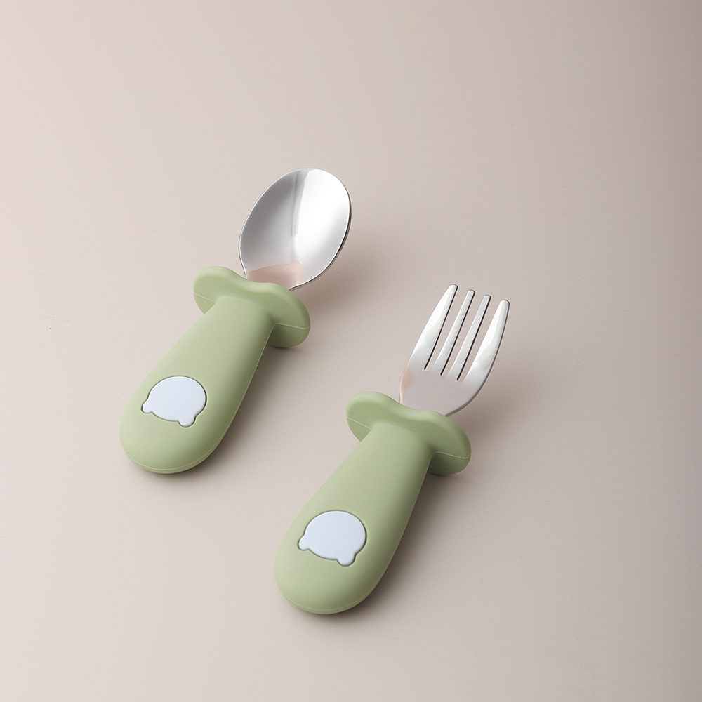 Baby panda shape silicone spoo - Baby Food Utensils recensione e prezzo